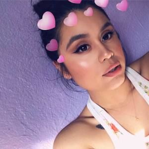 Meet your Posher, Gaby